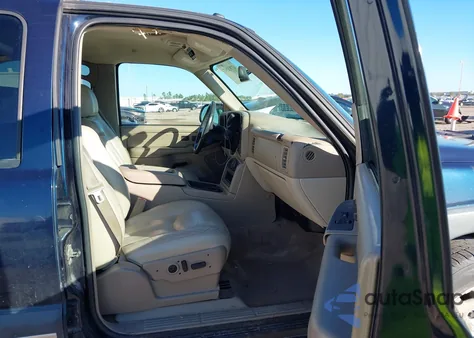 2004 Chevrolet Tahoe Lt z USA, uszkodzony, nr VIN 1GNEC13Z24R191877